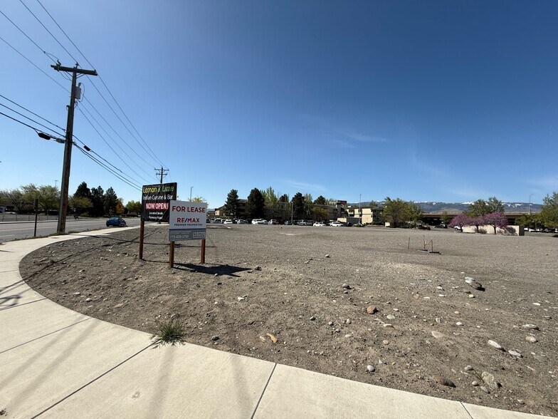 More Photos Of 1535 Terminal Way, Reno Land For Lease