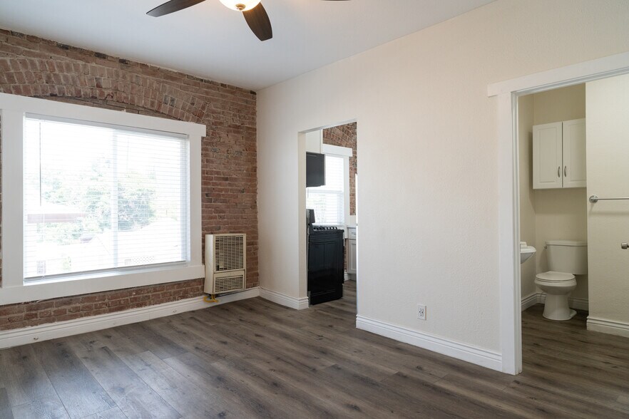 More Photos Of 1984 Park Grove Ave, Los Angeles Apartments For Sale