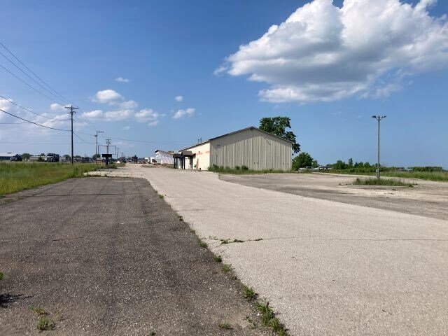 More Photos Of 274 N US Highway 31 S, Traverse City Auto Repair For Sale