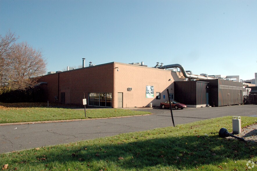 More Photos Of 140 LeGrand Ave, Northvale Manufacturing For Lease