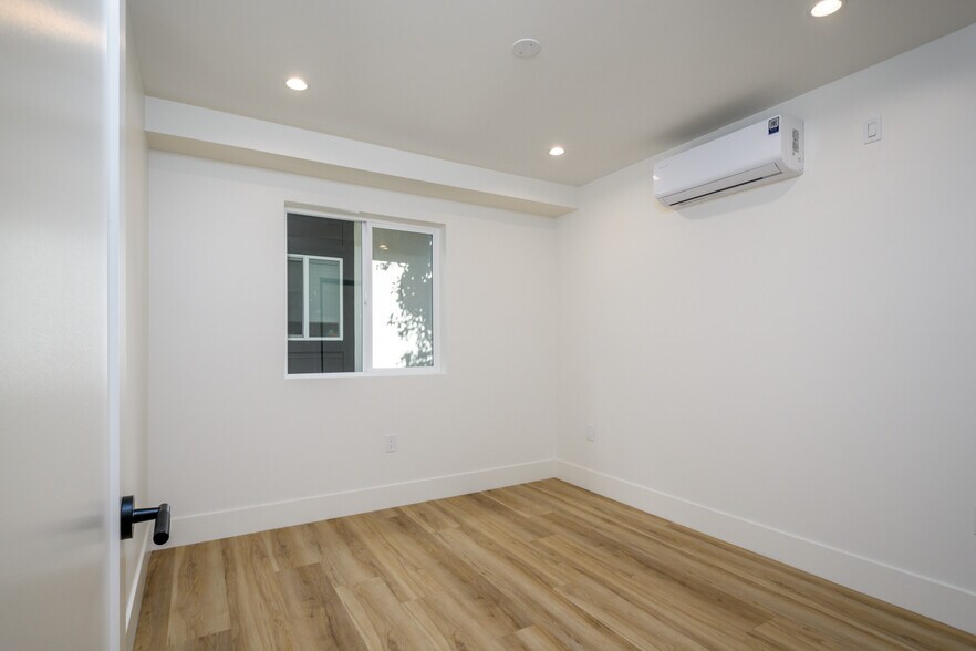 More Photos Of 5822 Gage Ave, Bell Gardens Apartments For Sale
