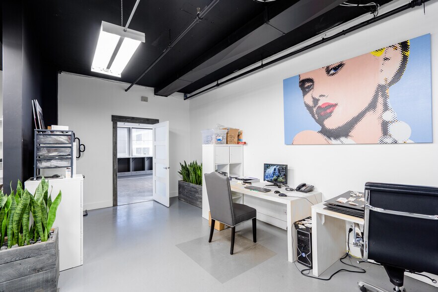 More Photos Of 8815 Av Du Parc, Montréal Loft Creative Space For Sale