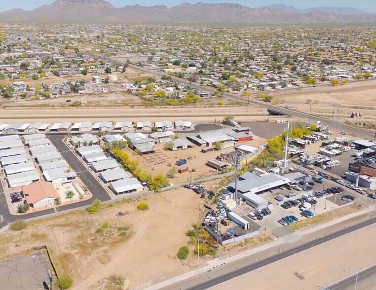 More Photos Of 50 N Crismon Rd, Mesa Contractor Storage Yard For Lease