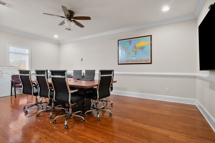 More Photos Of 110 Evans Mill Dr, Dallas Business Park For Sale