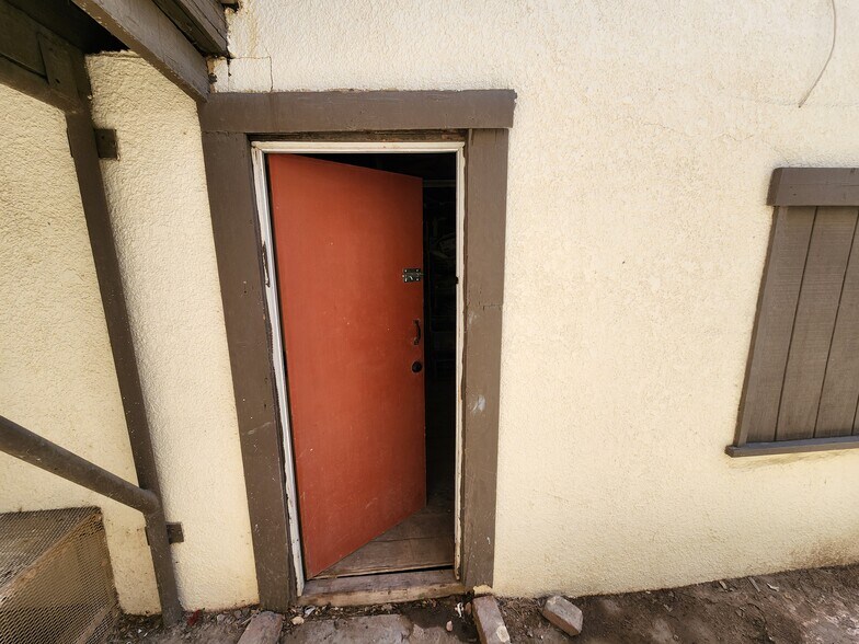 More Photos Of 476 H St, Brawley Apartments For Sale
