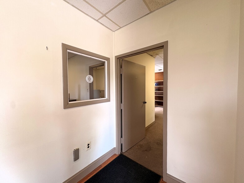 More Photos Of 5 Canale Dr, Egg Harbor Township Manufacturing For Lease