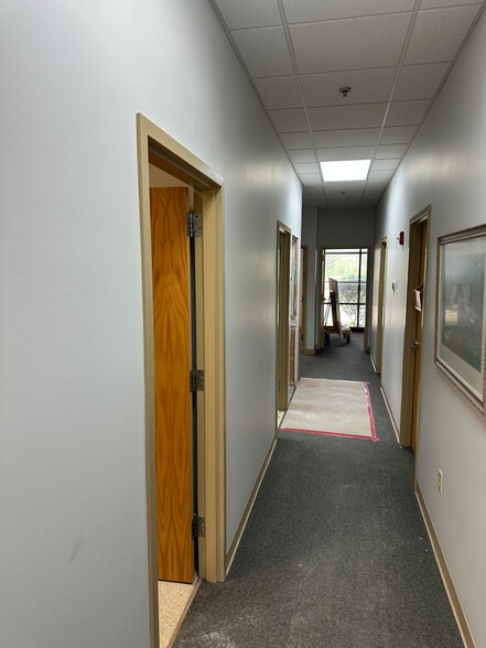 More Photos Of 19101 E Valley View Pky, Independence Medical For Sale