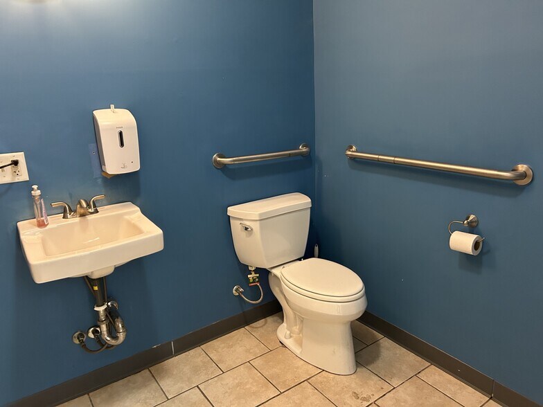 More Photos Of 2545 Rt-40, Greenwich Office For Sale