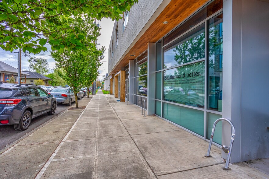 More Photos Of 10-12 NE Shaver St, Portland Apartments For Sale