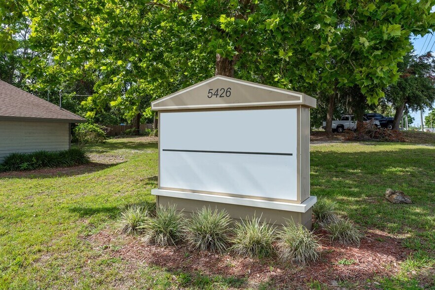 More Photos Of 5426 Crafts St, New Port Richey Office For Lease