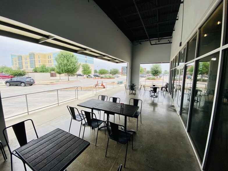 More Photos Of 2124 Gabriel's Place, New Braunfels Office For Lease