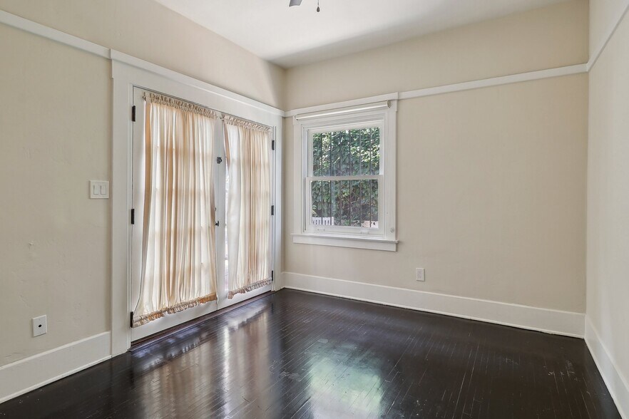 More Photos Of 233-239 Hawthorn St, San Diego Apartments For Sale