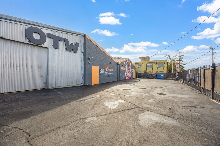 More Photos Of 5524-5536 Satsuma Ave, North Hollywood Food Processing For Sale