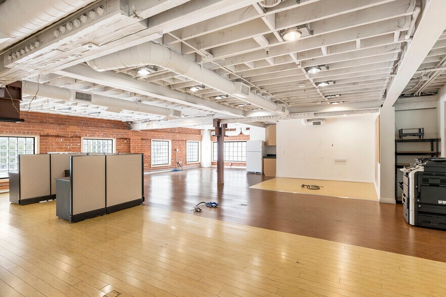 More Photos Of 201 Wilshire Blvd, Santa Monica Loft Creative Space For Lease