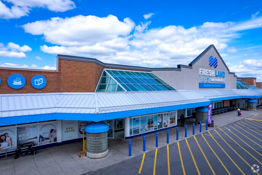 More Photos Of 1-31 Tapscott Rd, Toronto Unknown For Lease