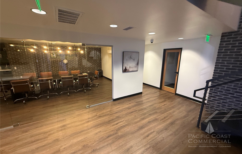 More Photos Of 535 Broadway, El Cajon Office For Sale
