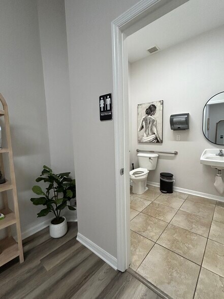 More Photos Of 17718 Hunting Bow Cir, Lutz Medical For Sale