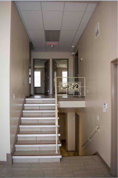 More Photos Of 18040 James Couzens Fwy, Detroit Office For Lease