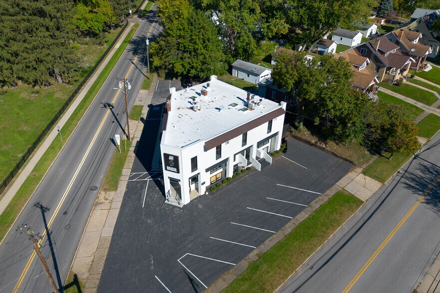More Photos Of 2404 4th St, Cuyahoga Falls Office For Sale