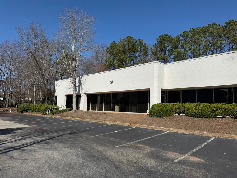 More Photos Of 3880 Holcomb Bridge Road, Norcross Office For Sale