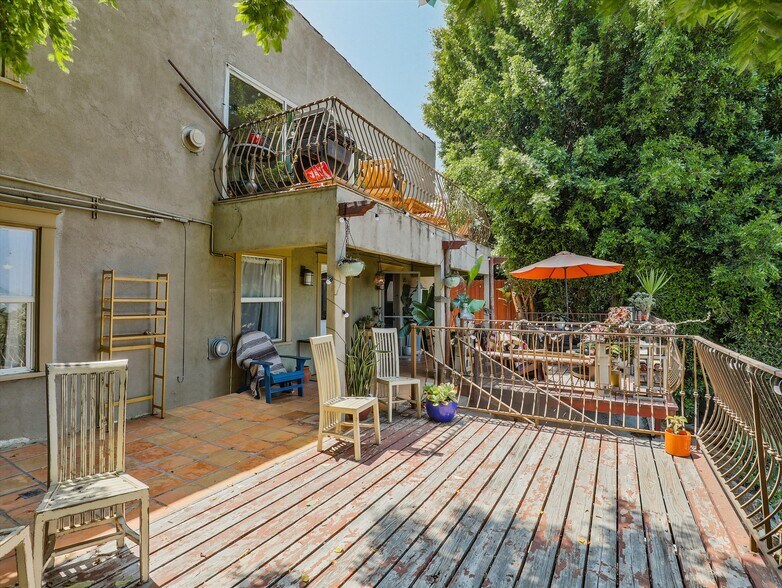 More Photos Of 1016 Laguna Ave, Los Angeles Apartments For Sale