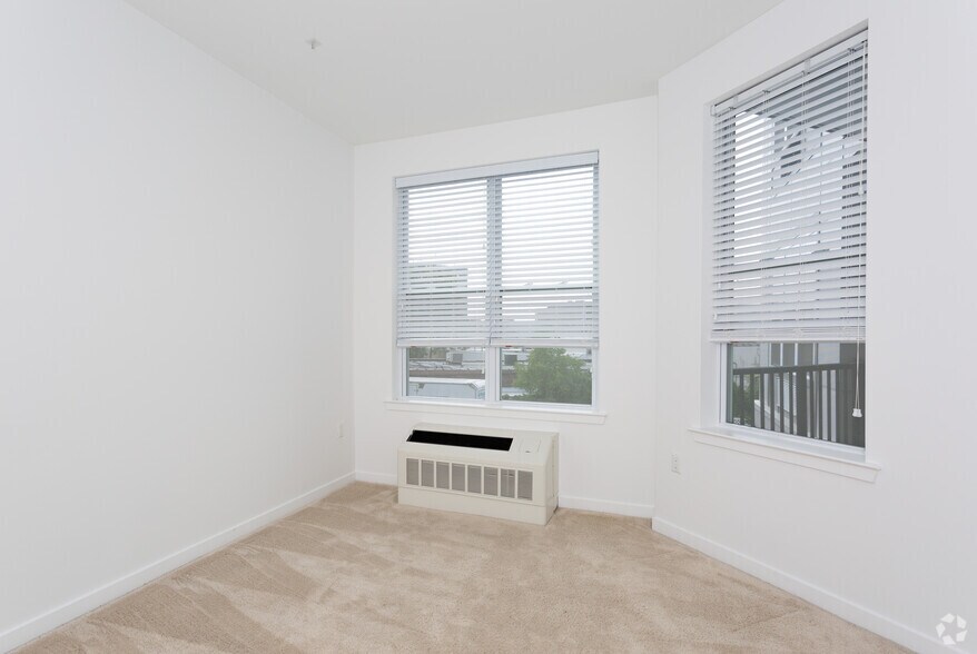 More Photos Of 56 Broad St, Bloomfield Apartments For Lease