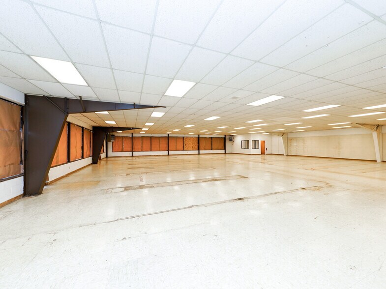 More Photos Of 532 NW 3rd St, Corvallis Freestanding For Lease