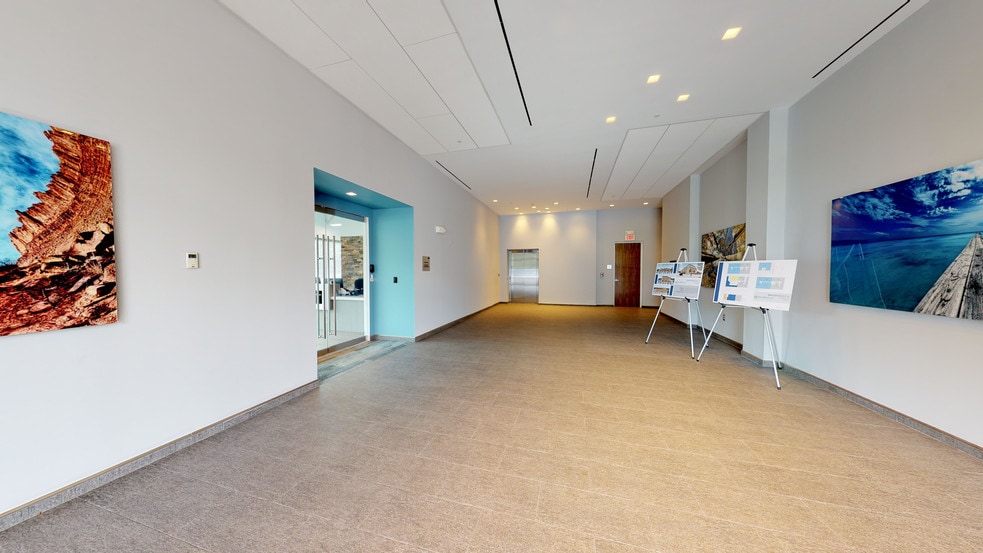 More Photos Of 22365 Broderick Dr, Sterling Medical For Lease