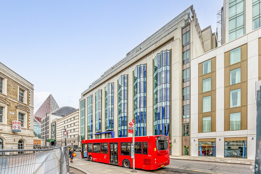 More Photos Of 25 Wilton Rd, London Coworking Space