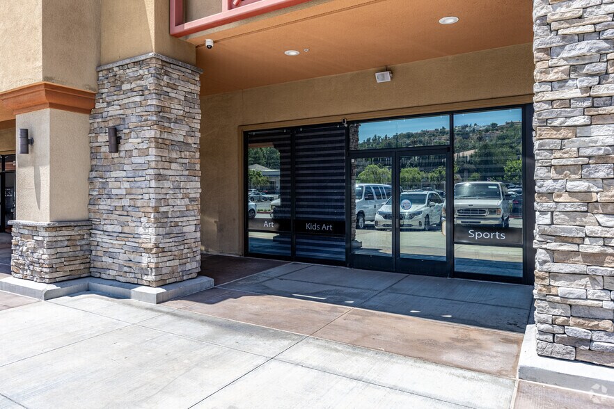 More Photos Of 2751-2759 S Diamond Bar Blvd, Diamond Bar Storefront For Lease
