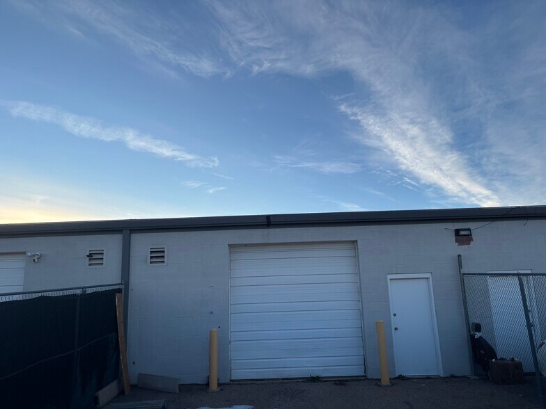 More Photos Of 322 Norfolk St, Aurora Warehouse For Sale