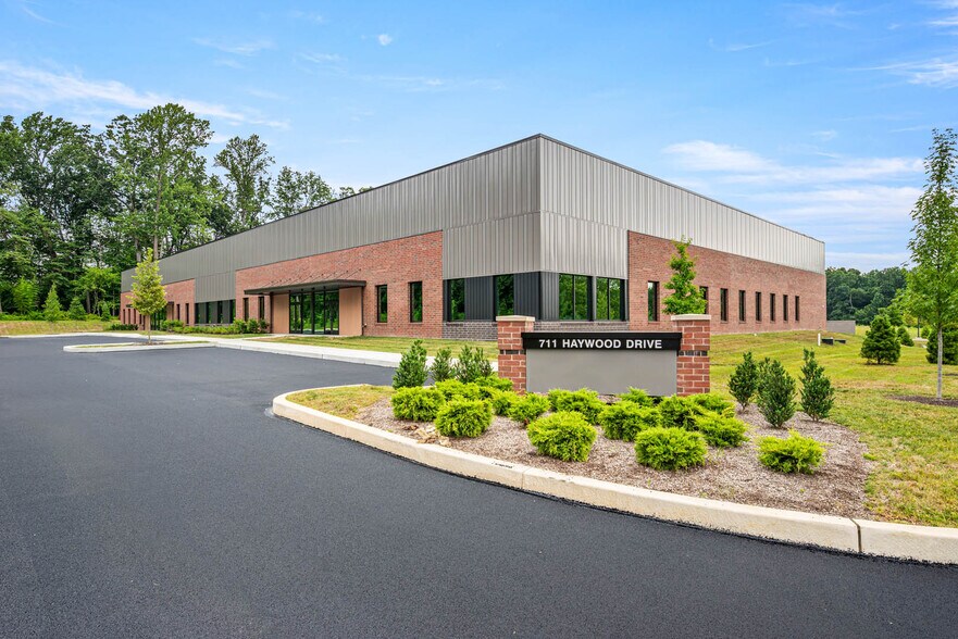 More Photos Of 713 Haywood Dr, Exton Light Distribution For Lease