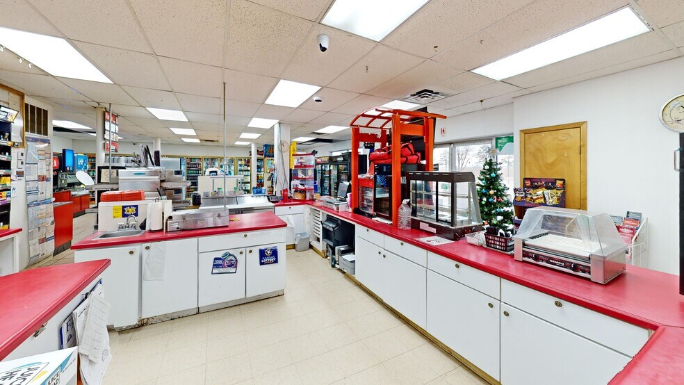 More Photos Of 1200 Castle Rock St, Quinter Service Station For Sale
