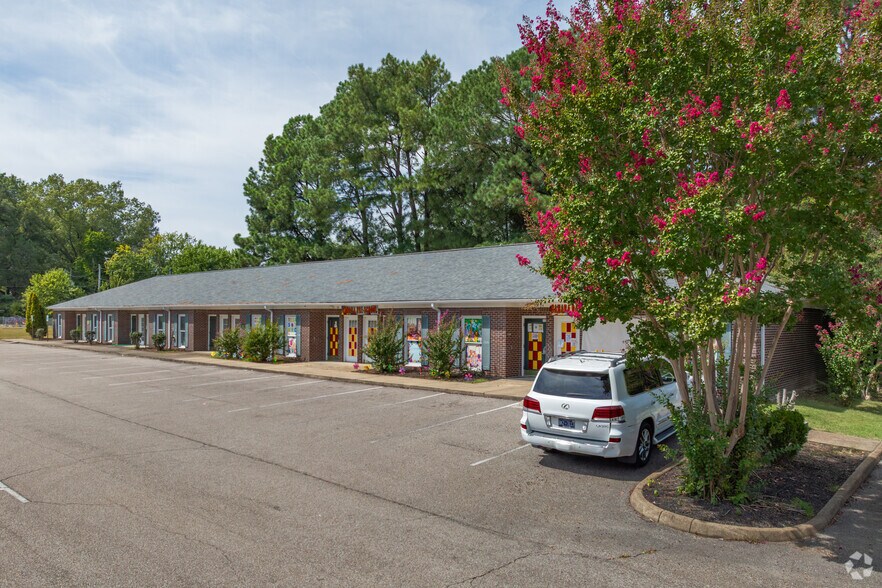 More Photos Of 2795 Appling Rd, Memphis Office For Lease