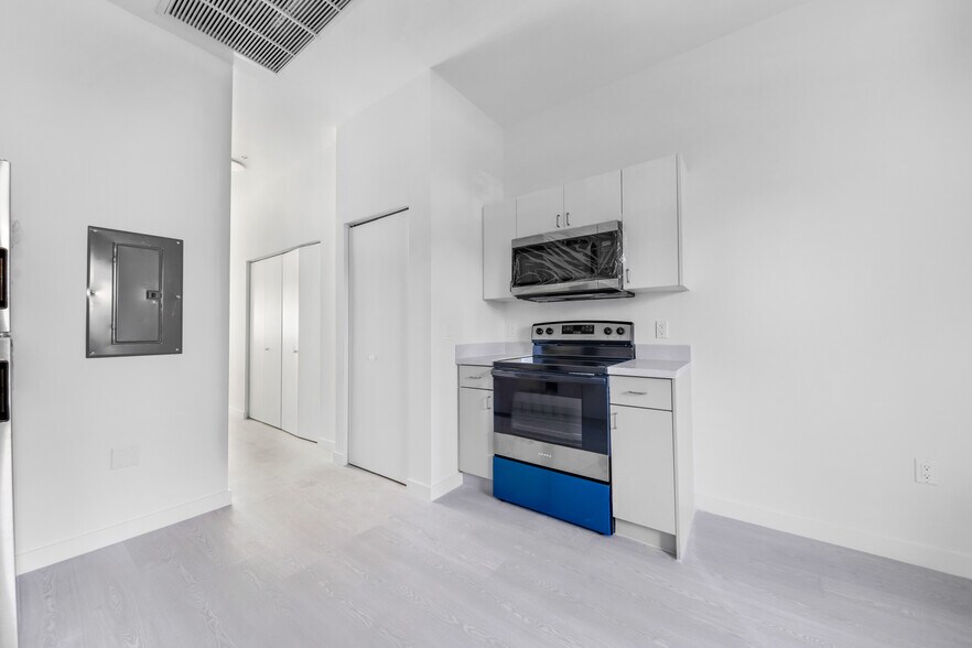 More Photos Of 1567 NW 1st St, Miami Apartments For Sale