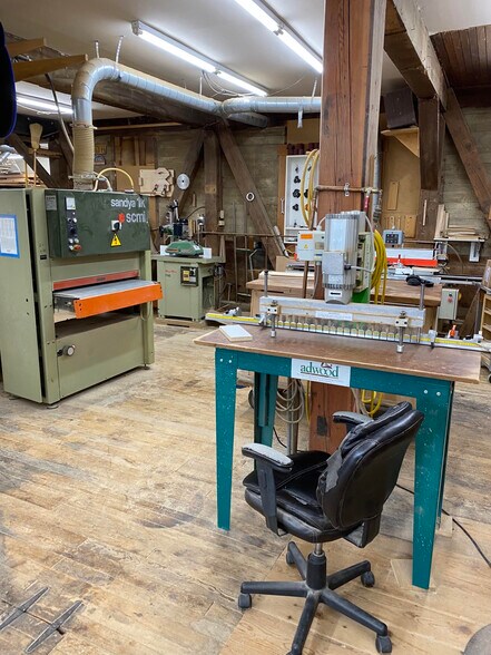 More Photos Of 72 Railroad Ave, Hamlin Freestanding For Sale