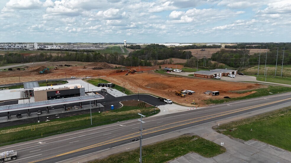 More Photos Of 3820 Guthrie Hwy, Clarksville Land For Sale