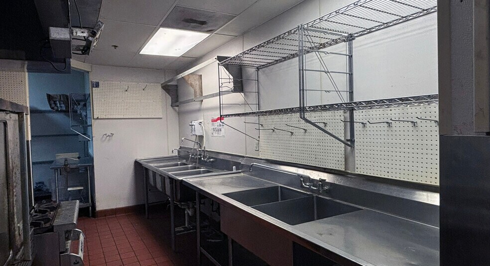 More Photos Of 9745 Patriot Hwy, Fredericksburg Unknown For Lease