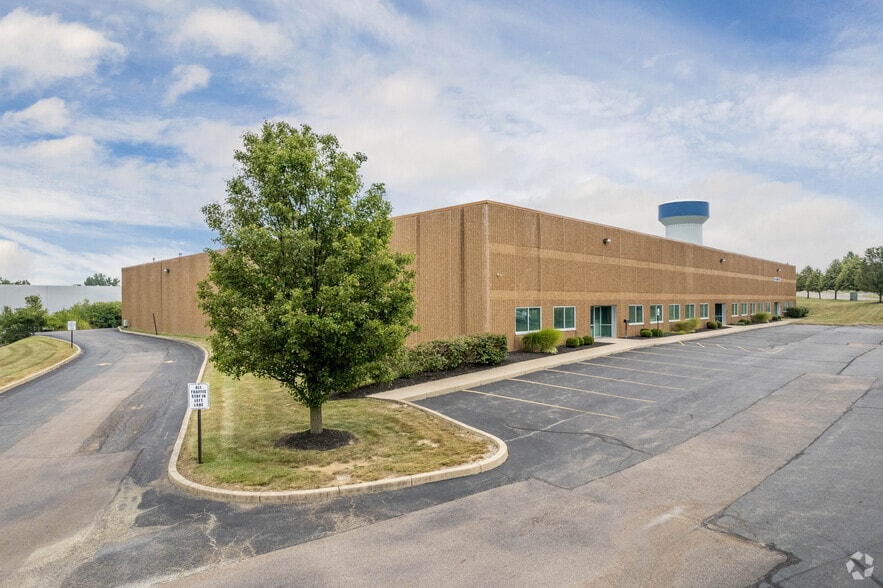 More Photos Of 2473-2485 Belvo Rd, Miamisburg Warehouse For Lease