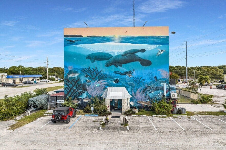 More Photos Of 99222 Overseas Hwy, Key Largo Storefront Retail Residential For Sale
