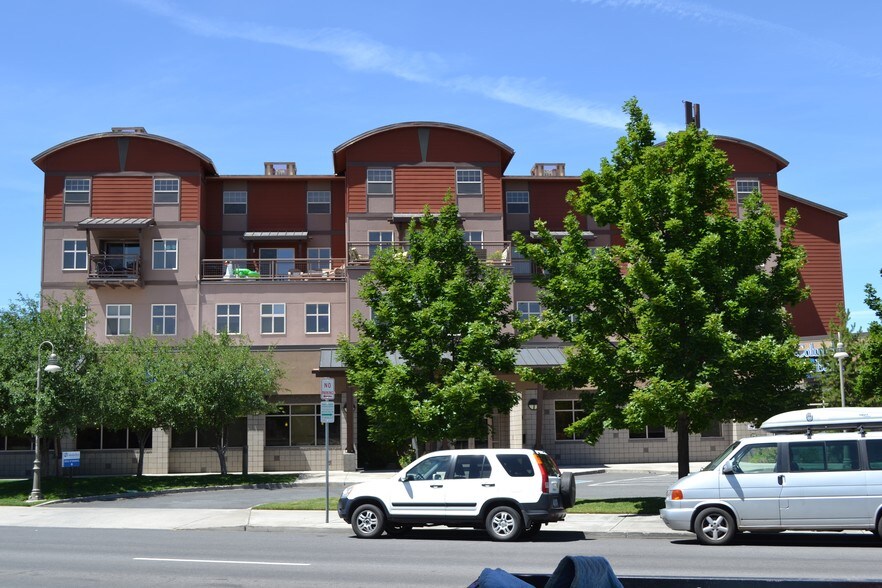 More Photos Of 1133 NW Wall St, Bend Apartments For Lease
