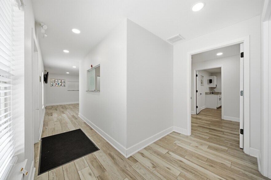 More Photos Of 4911-4919 State Road 54, New Port Richey Office For Sale
