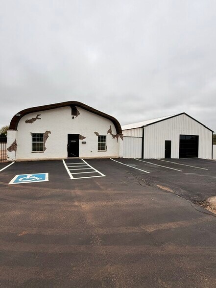Primary Photo Of 6011 Highway 37, Tuttle Freestanding For Lease