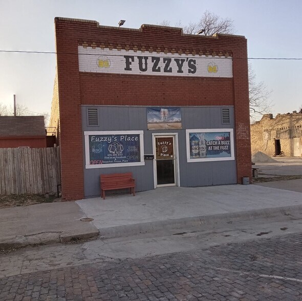 More Photos Of 308 Main St, Florence General Retail For Sale