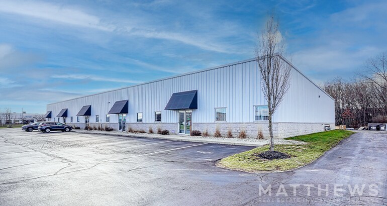 Primary Photo Of 735 Cross Pointe Rd, Gahanna Research And Development For Lease