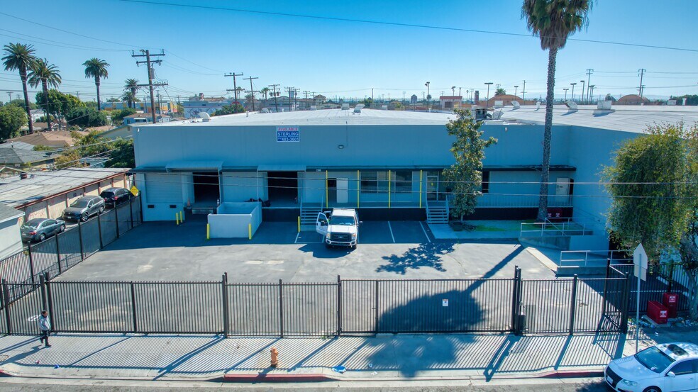 More Photos Of 6900 S Alameda St, Huntington Park Warehouse For Sale