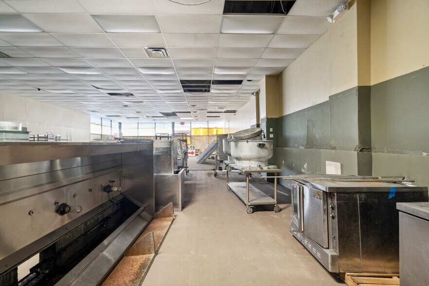 More Photos Of 5052-5056 City Ave, Philadelphia Freestanding For Sale