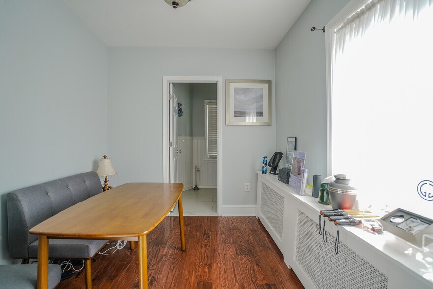 More Photos Of 625 Byberry Rd, Philadelphia Funeral Home For Sale