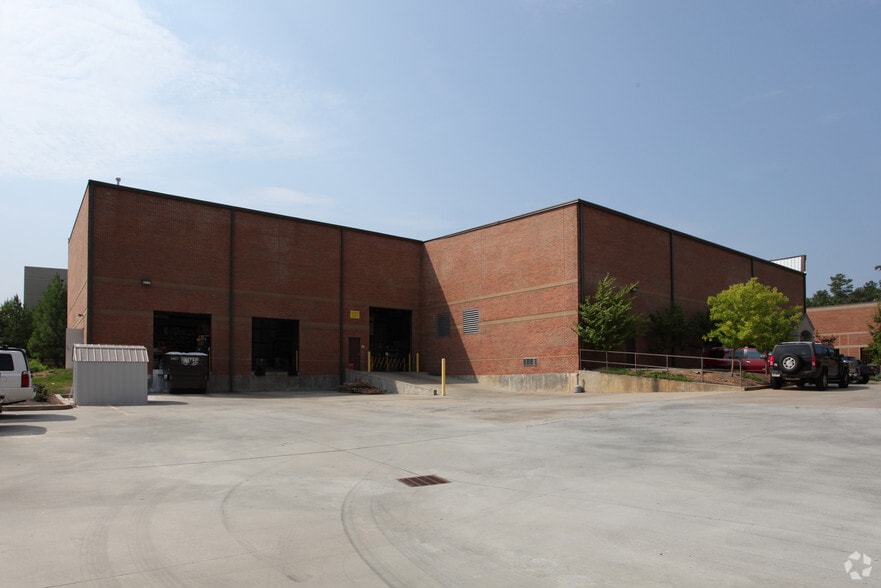 Primary Photo Of 3371 Martin Farm Rd, Suwanee Warehouse For Sale
