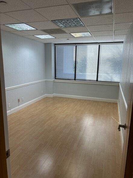 More Photos Of 4700 NW 2nd Ave, Boca Raton Office For Sale
